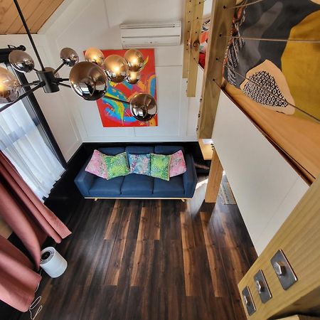 A Stone'S Throw From Town Tiny Home 但尼丁 外观 照片